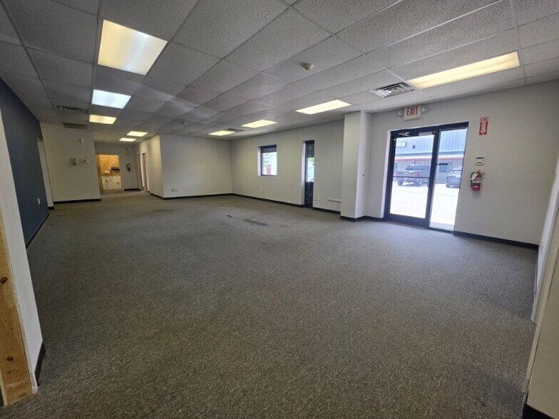 More Photos Of 1030 Elizabeth St, Nicholasville Self Storage For Lease