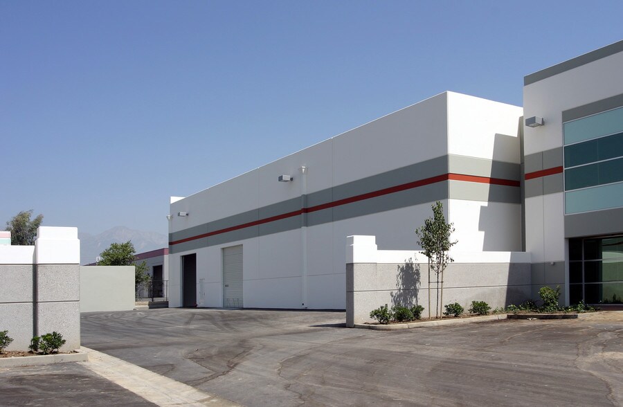 More Photos Of 1929 Campus Ave, Ontario Warehouse For Lease