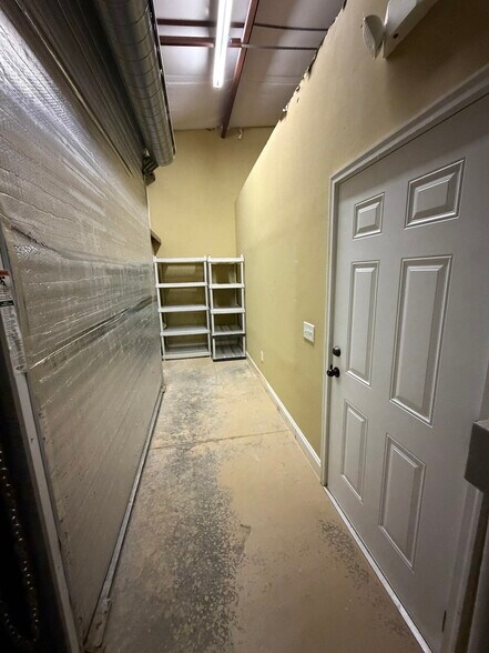 More Photos Of 3520 US Highway 41 N, Byron General Retail For Lease