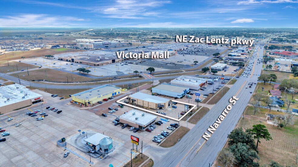 More Photos Of 8206 N Navarro St, Victoria Freestanding For Sale