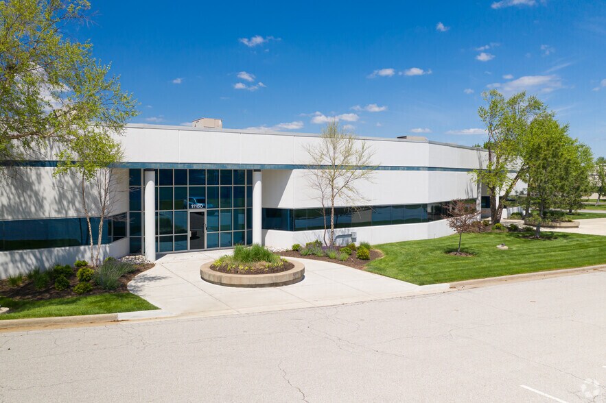 More Photos Of 11150-11180 Thompson Ave, Lenexa Light Distribution For Lease
