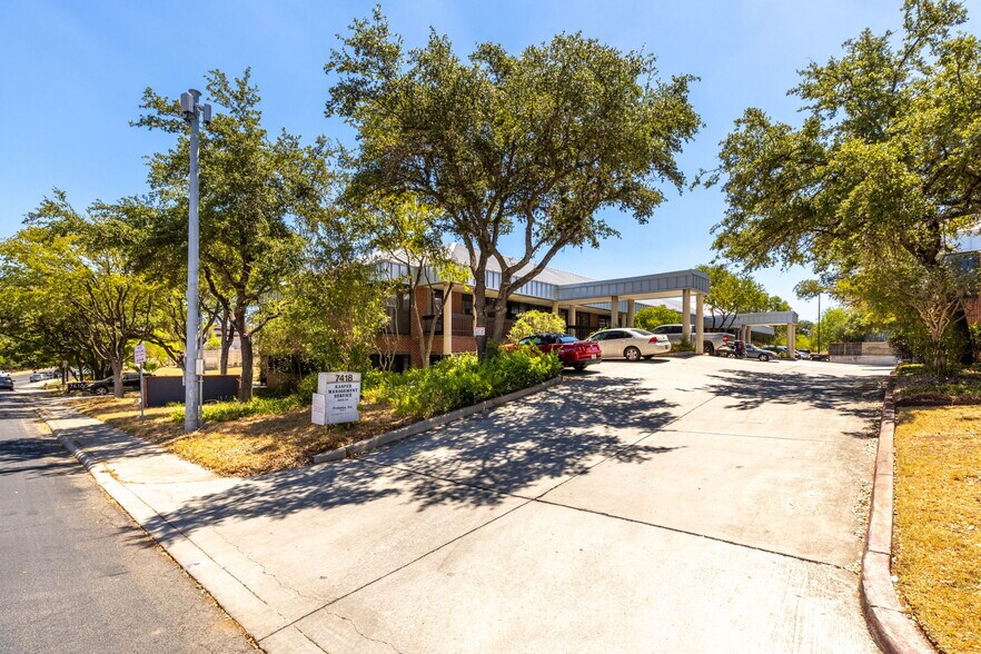 More Photos Of 7418 John Smith, San Antonio Loft Creative Space For Lease