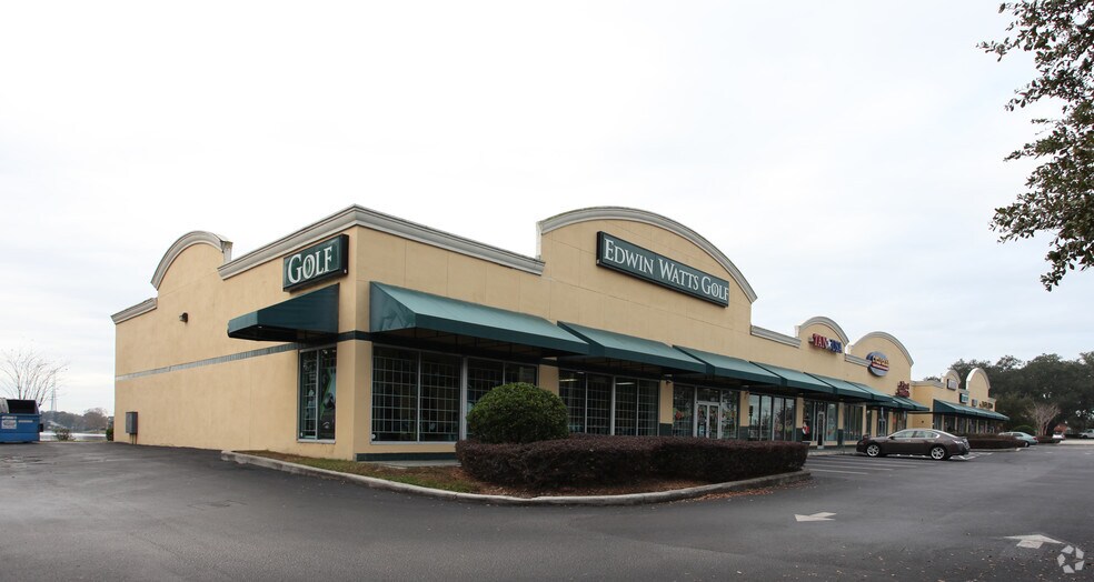 More Photos Of 1540 Wells Rd, Orange Park Unknown For Lease