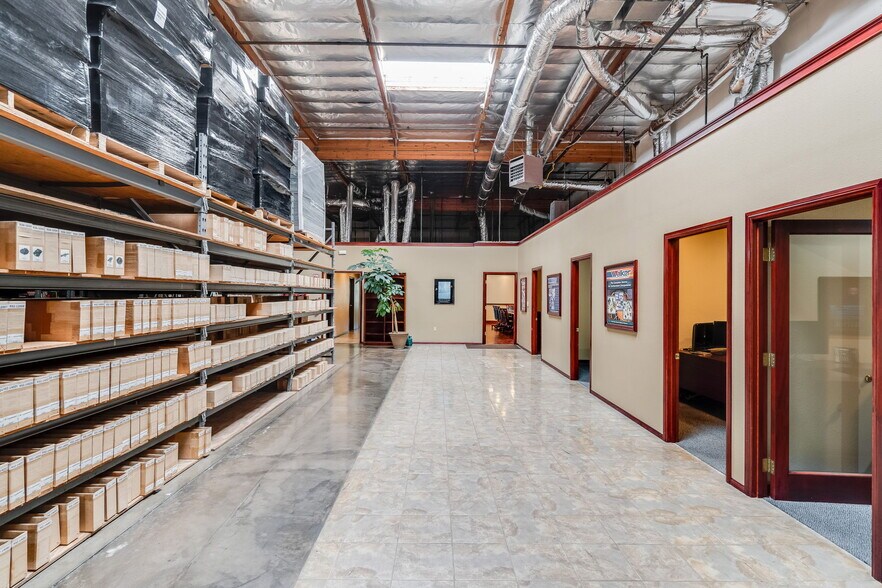 More Photos Of 14291 Commerce Dr, Garden Grove Manufacturing For Sale