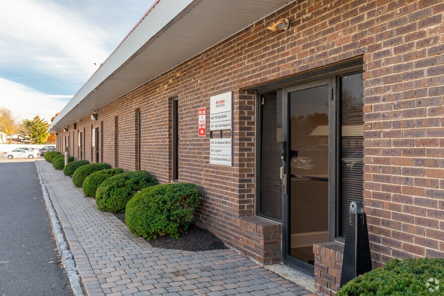 More Photos Of 3525 Quakerbridge Rd, Hamilton Medical For Lease