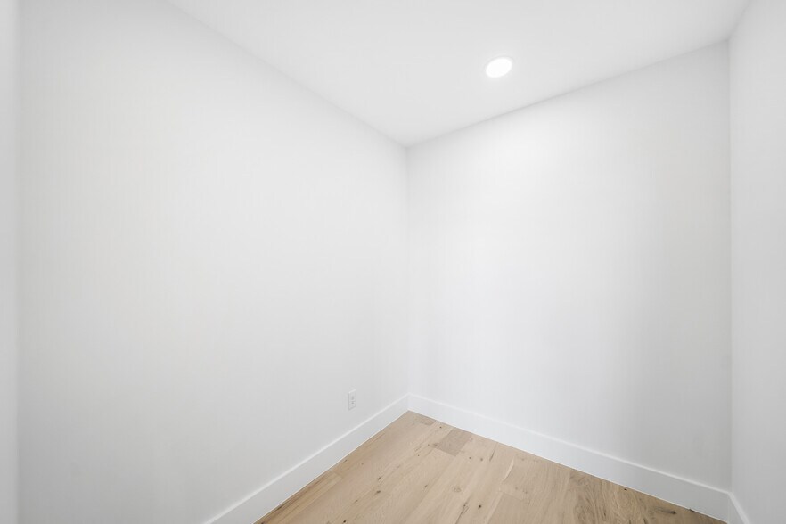 More Photos Of 18760 FM 442 Road, Needville Specialty For Sale