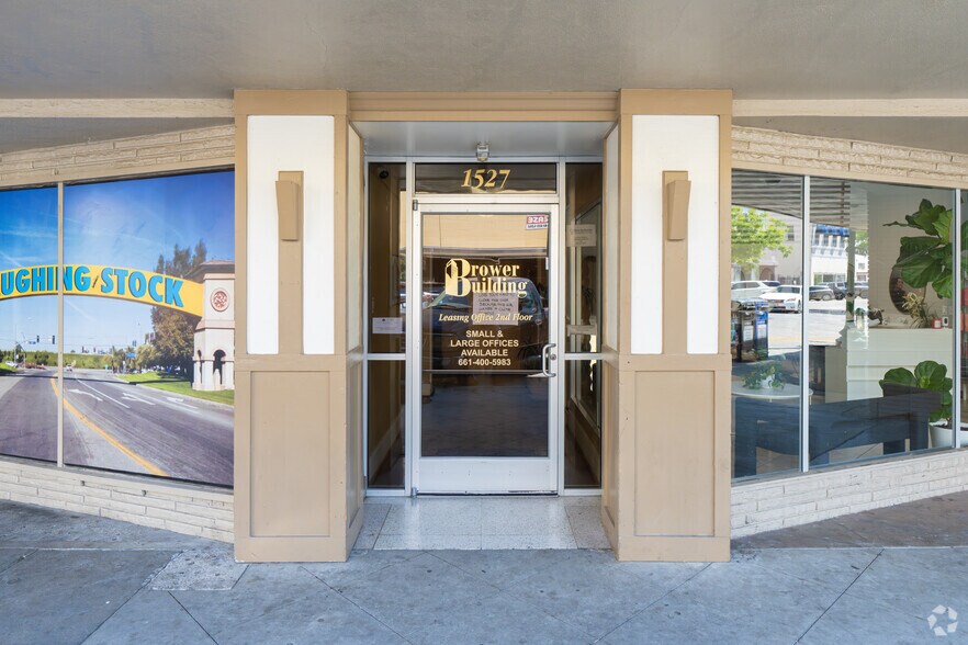 More Photos Of 1527 19th St, Bakersfield Medical For Lease