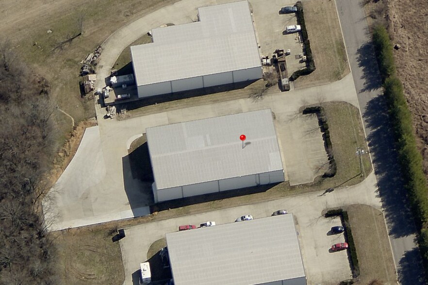 More Photos Of 1232 Longleaf Dr, Gallatin Warehouse For Lease