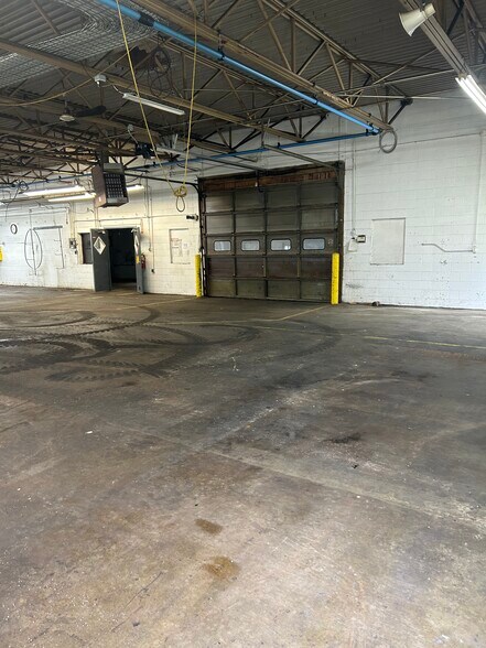 More Photos Of 5589 W National Rd, Springfield Warehouse For Sale