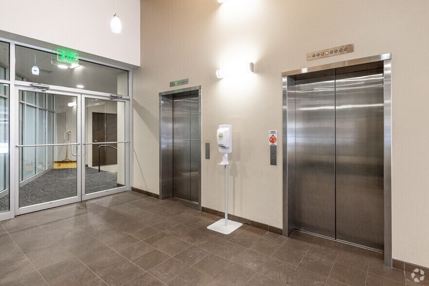 More Photos Of 221 3rd Ave SE, Cedar Rapids Unknown For Lease