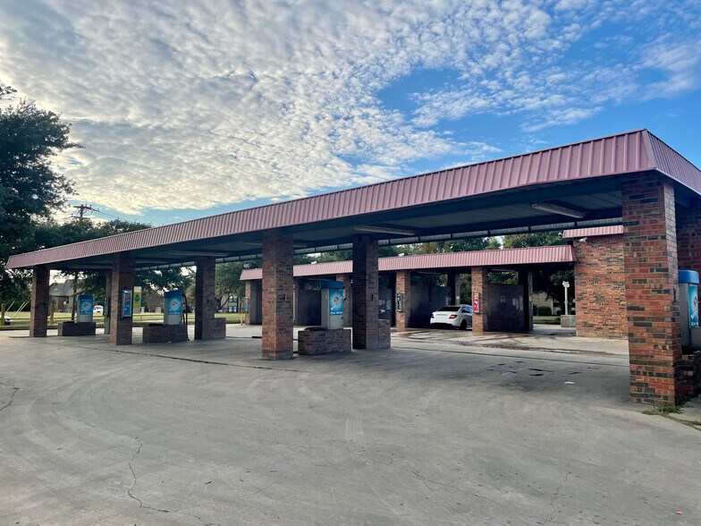 More Photos Of 1101 Yellow Jacket Ln, Rockwall Carwash For Sale