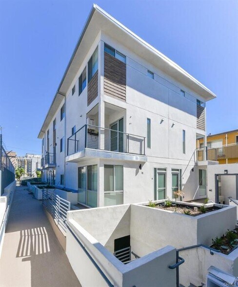 More Photos Of 1245 N New Hampshire Ave, Los Angeles Apartments For Sale