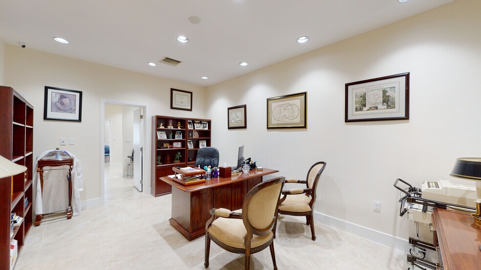 More Photos Of 235 W 49th St, Hialeah Medical For Sale
