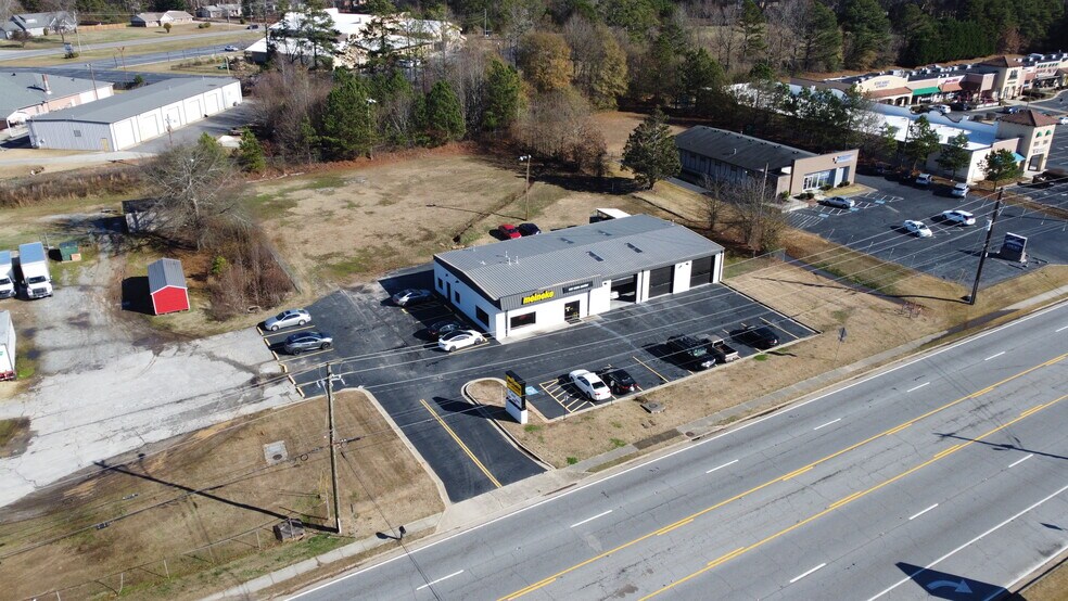 More Photos Of 686 Grayson Hwy, Lawrenceville Auto Repair For Lease