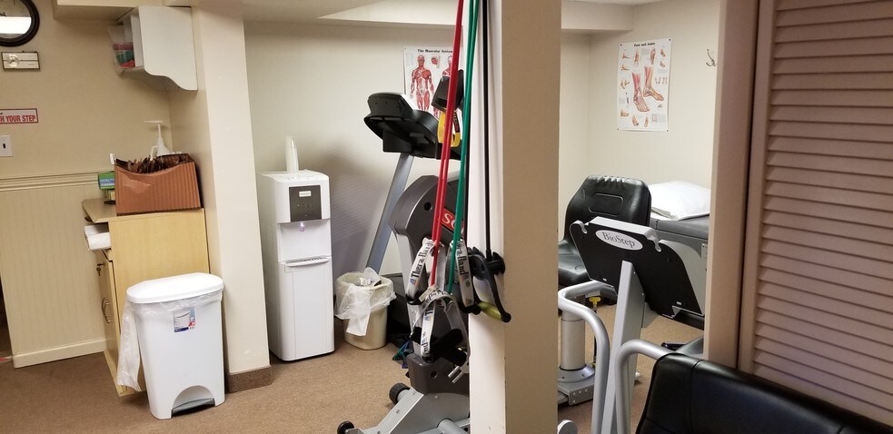 More Photos Of 16 Jefferson St, Hackensack Office Residential For Lease