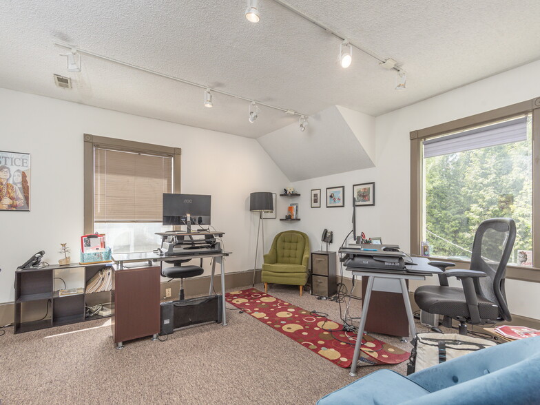 More Photos Of 93 Church St, Asheville Office For Lease