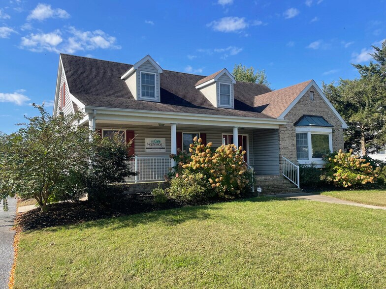 More Photos Of 100 Kings Hwy, Milford Office For Sale