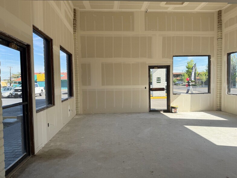 More Photos Of 615 Jadwin Ave, Richland Apartments For Lease