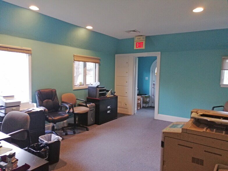 More Photos Of 4499 Route 27, Kingston Medical For Lease