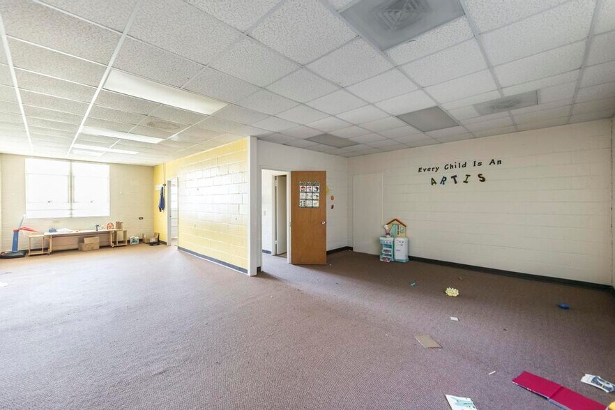 More Photos Of 2270 Shurling Dr, Macon-Bibb Religious Facility For Sale