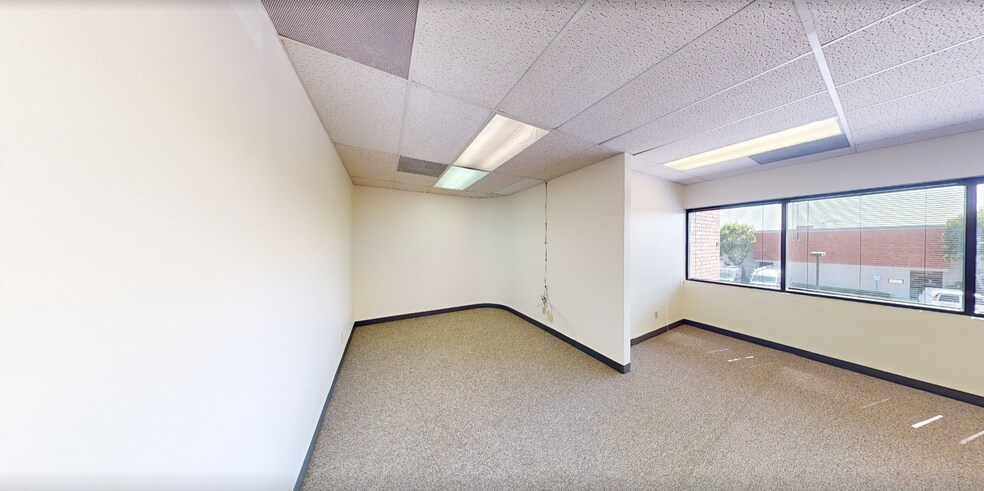 More Photos Of 370 Amapola Ave, Torrance Unknown For Lease