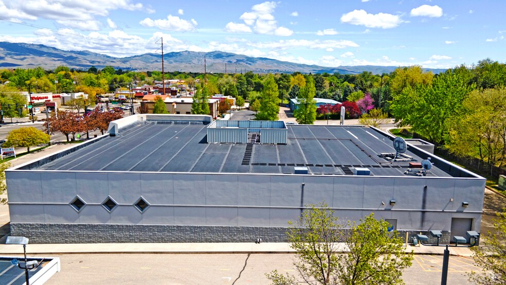 More Photos Of 5005 W Overland Rd, Boise Freestanding For Lease