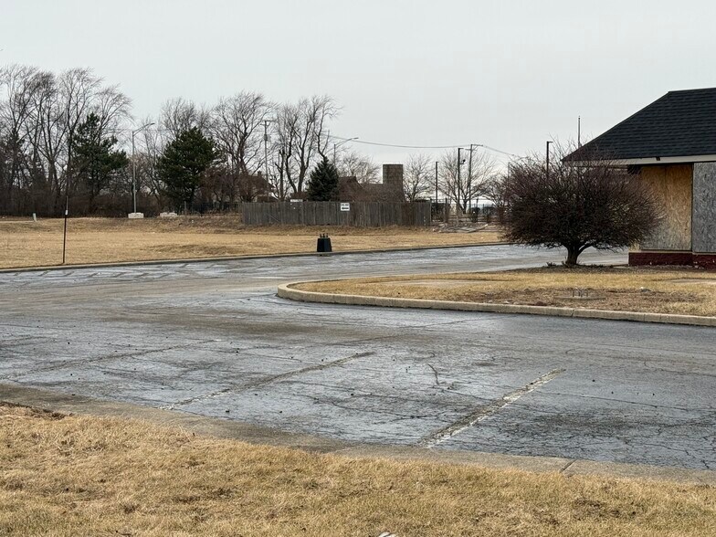 More Photos Of 2707 E Sauk Trl, Chicago Heights Fast Food For Sale