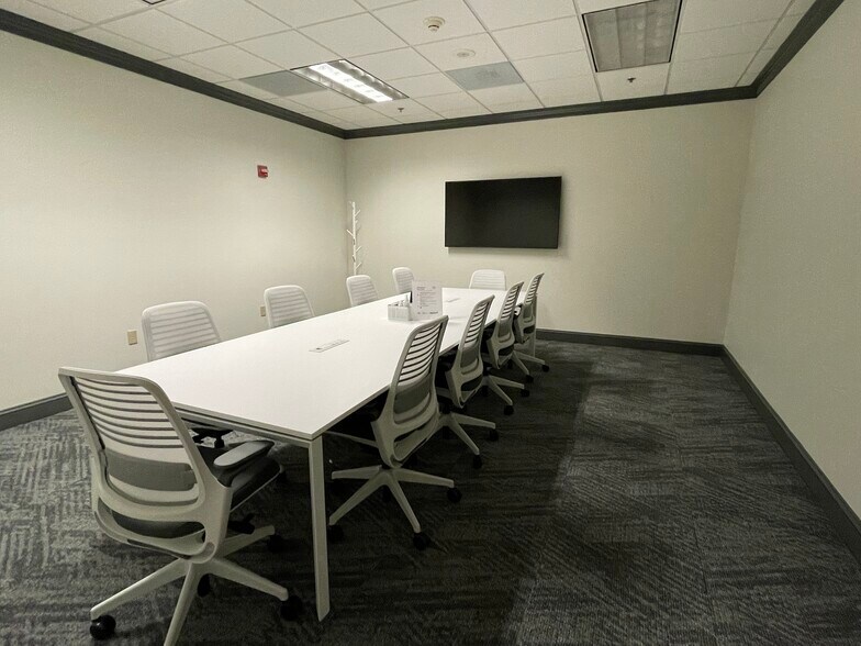 More Photos Of 1501 Main St, Columbia Office For Lease