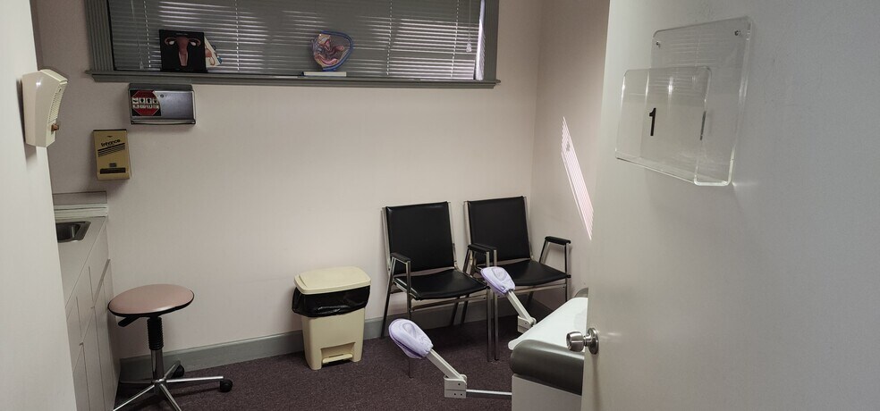 More Photos Of Lake Mary Blvd, Lake Mary Medical For Sale