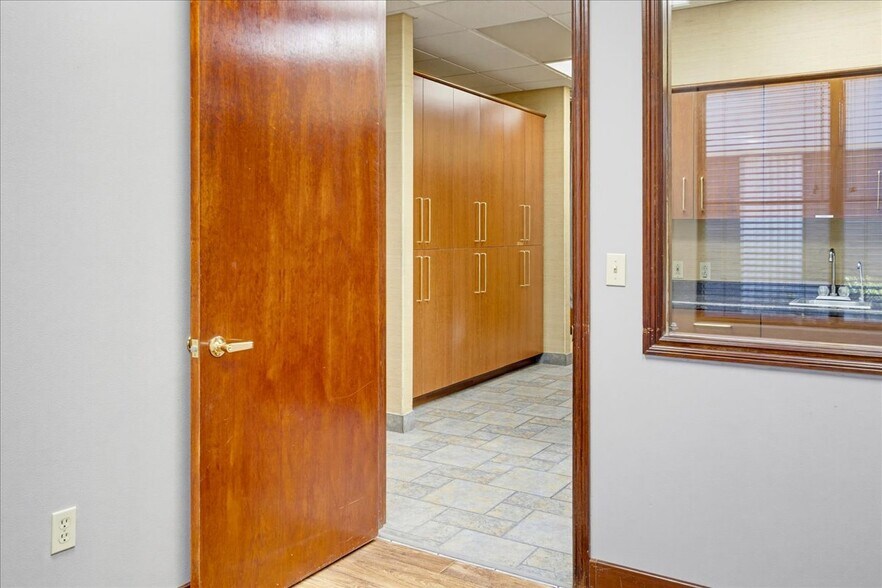 More Photos Of 4431 S Eastern Ave, Las Vegas Medical For Lease