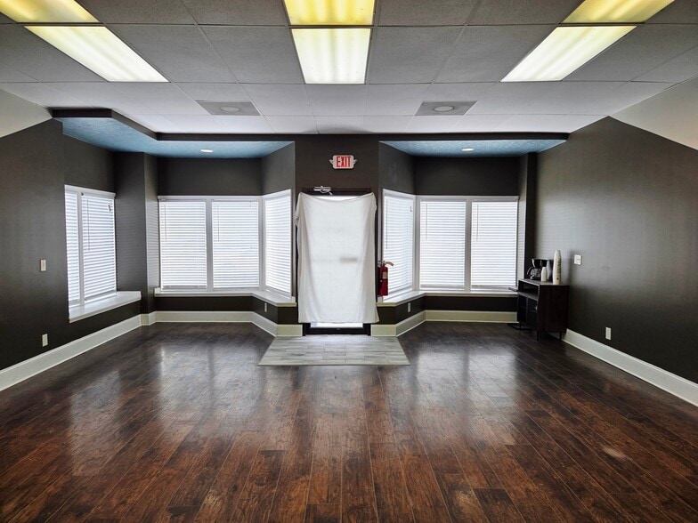 More Photos Of 1302 Broadway, Lorain Storefront Retail Residential For Sale