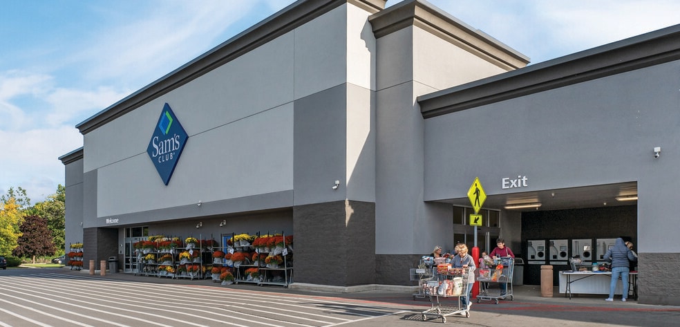 More Photos Of 25 Consumer Sq, Plattsburgh Unknown For Lease