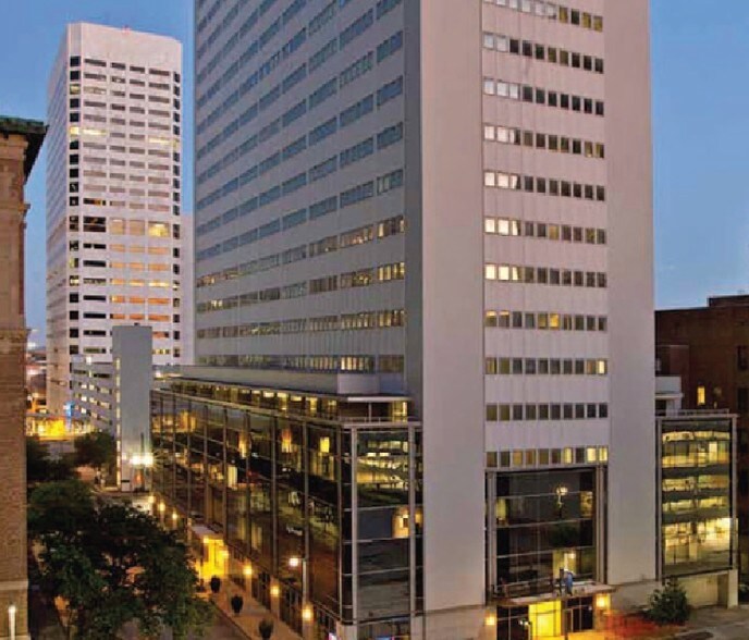 More Photos Of 1300 Main St, Houston Office For Sale