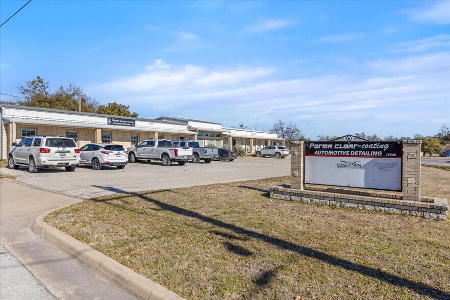 More Photos Of 1201 NE Barnard St, Glen Rose Land For Sale