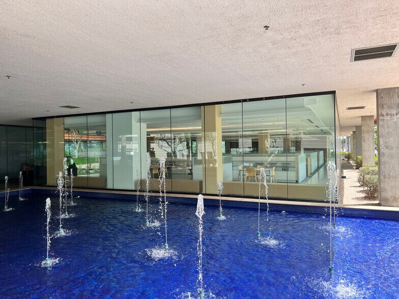 More Photos Of 4808 N 24th St, Phoenix Apartments For Lease