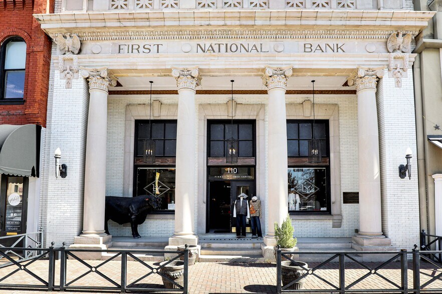 More Photos Of 110 N Tennessee St, McKinney Storefront Retail Office For Lease