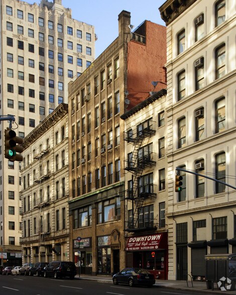 More Photos Of 253 Church St, New York Apartments For Lease