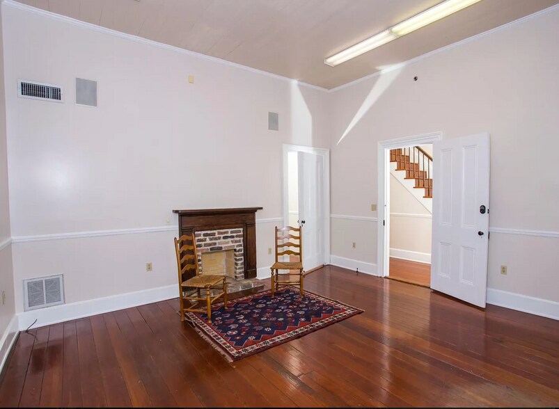 More Photos Of 245 Intendencia St, Pensacola Office Residential For Sale