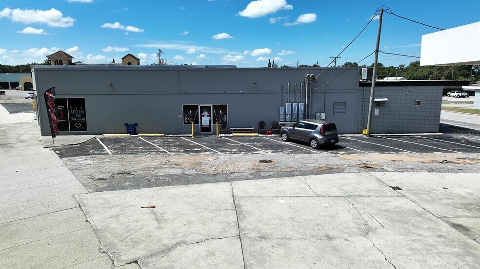 More Photos Of 242 S Scenic Hwy, Lake Wales Auto Repair For Sale