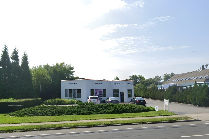 Primary Photo Of 414 County Road 39a, Southampton Medical For Lease