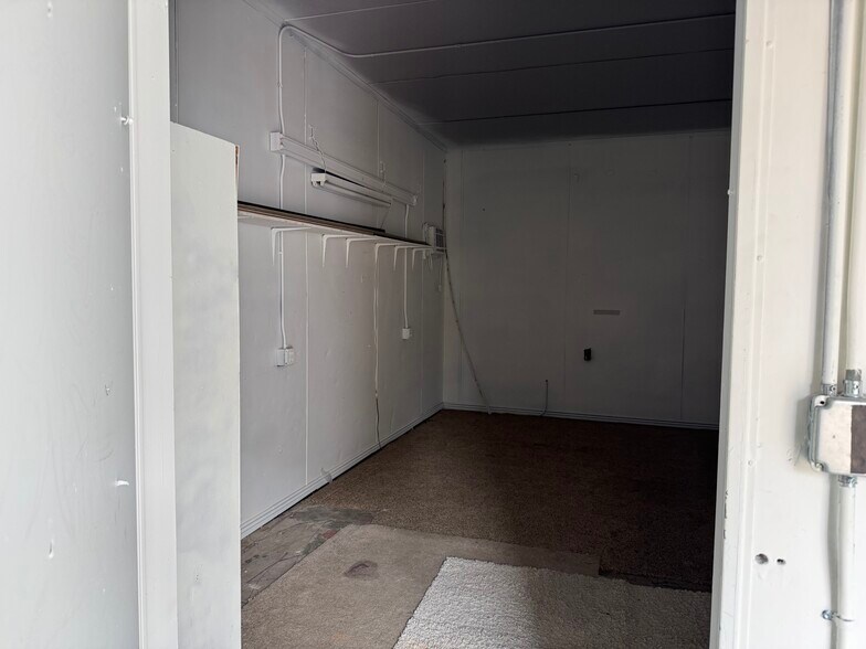 More Photos Of 1104-1108 E 1st St, Loveland General Retail For Lease