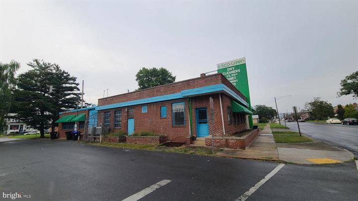 More Photos Of 3114 Hoffman St, Harrisburg Warehouse For Sale