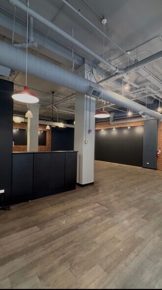 More Photos Of 315 S Peoria St, Chicago Apartments For Lease