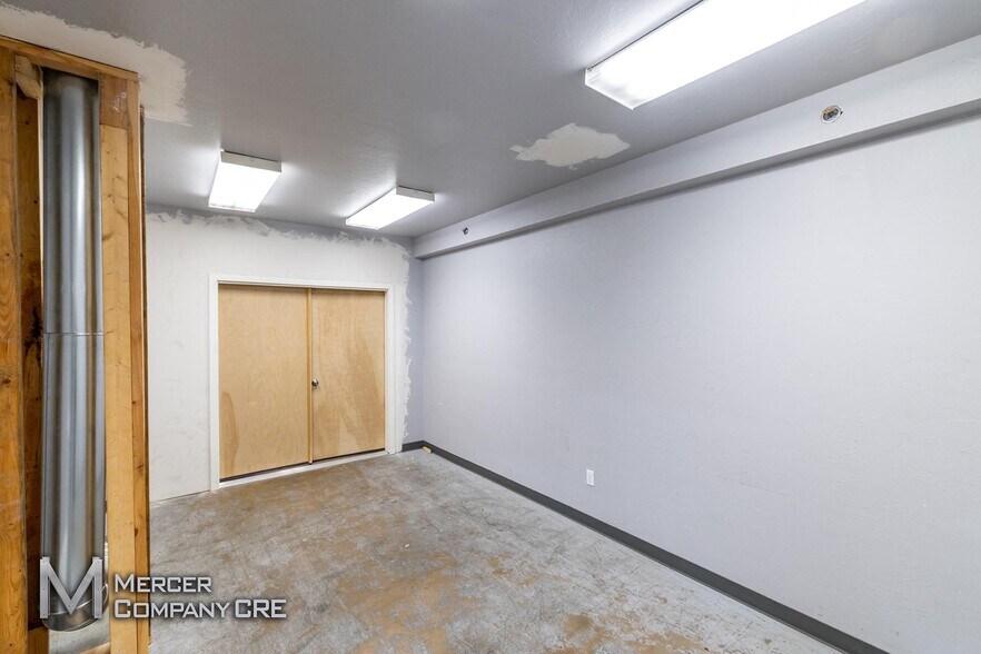 More Photos Of 3300 N Santa Fe Ave, Oklahoma City Warehouse For Sale