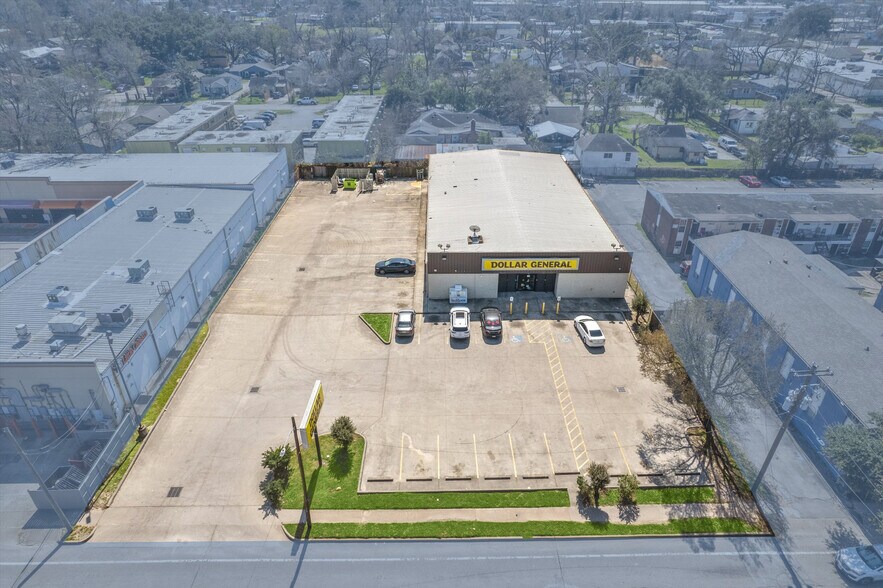 Primary Photo Of 136 E Crosstimbers St, Houston Freestanding For Lease