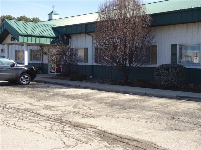 More Photos Of 852 Henderson Ave, Washington Office For Lease