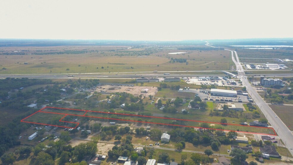 More Photos Of 2808-2900 S Laurent St, Victoria Land For Sale