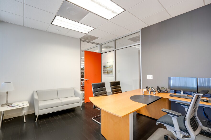 More Photos Of 10145 Via De La Amistad, San Diego Loft Creative Space For Sale