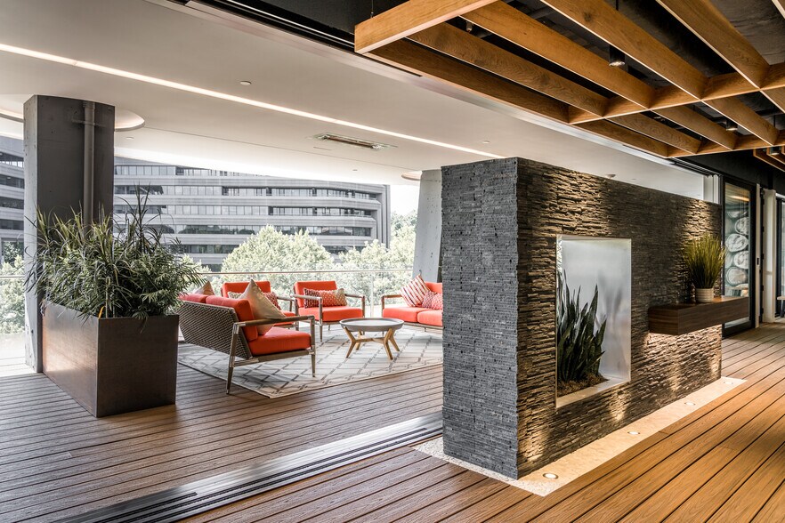 More Photos Of 6116 Executive Blvd, Rockville Office For Lease