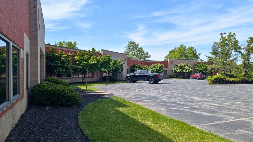 More Photos Of 6405 Flank Dr, Harrisburg Office For Sale